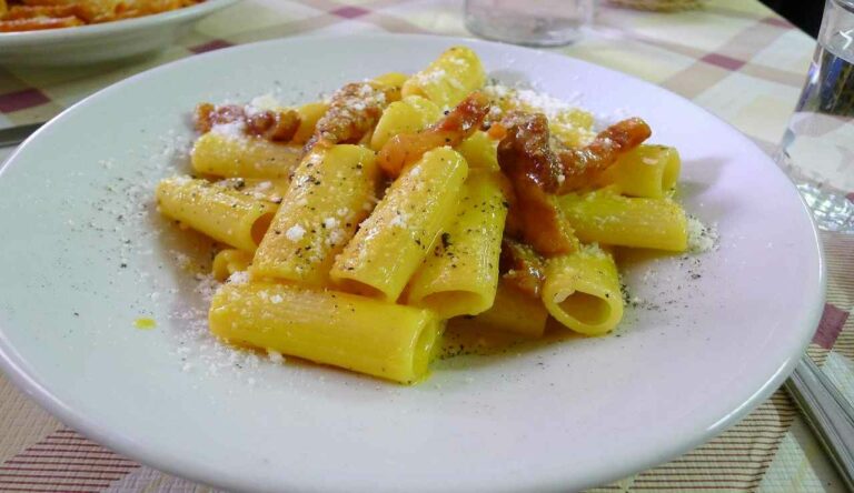 Come Fare La Carbonara Romana: Un Primo Piatto Intramontabile! La Ricetta