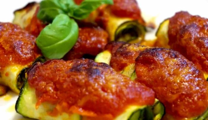 Involtini Di Zucchine In Padella: La Ricetta Light, Gustosa E Dal Cuore ...