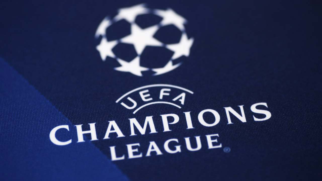 Champions League, atleti positivi al Covid: cancellata una gara