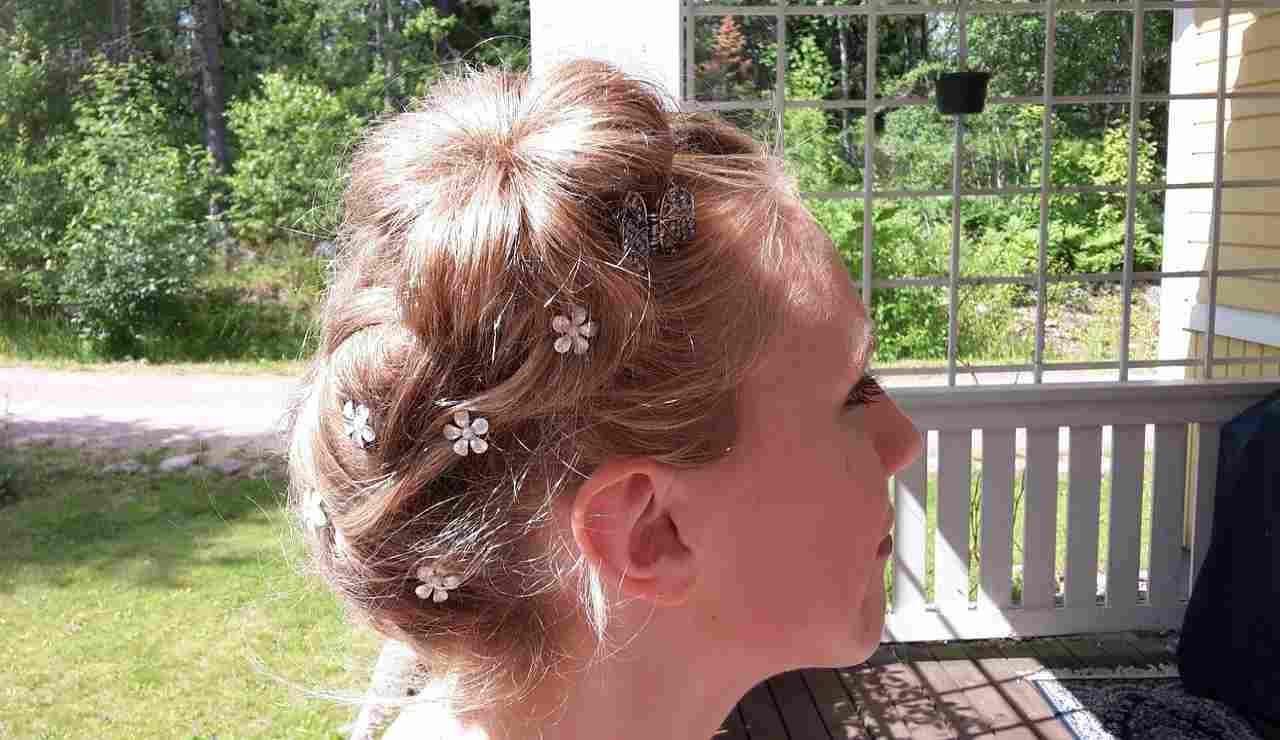 Chignon capelli trend estate