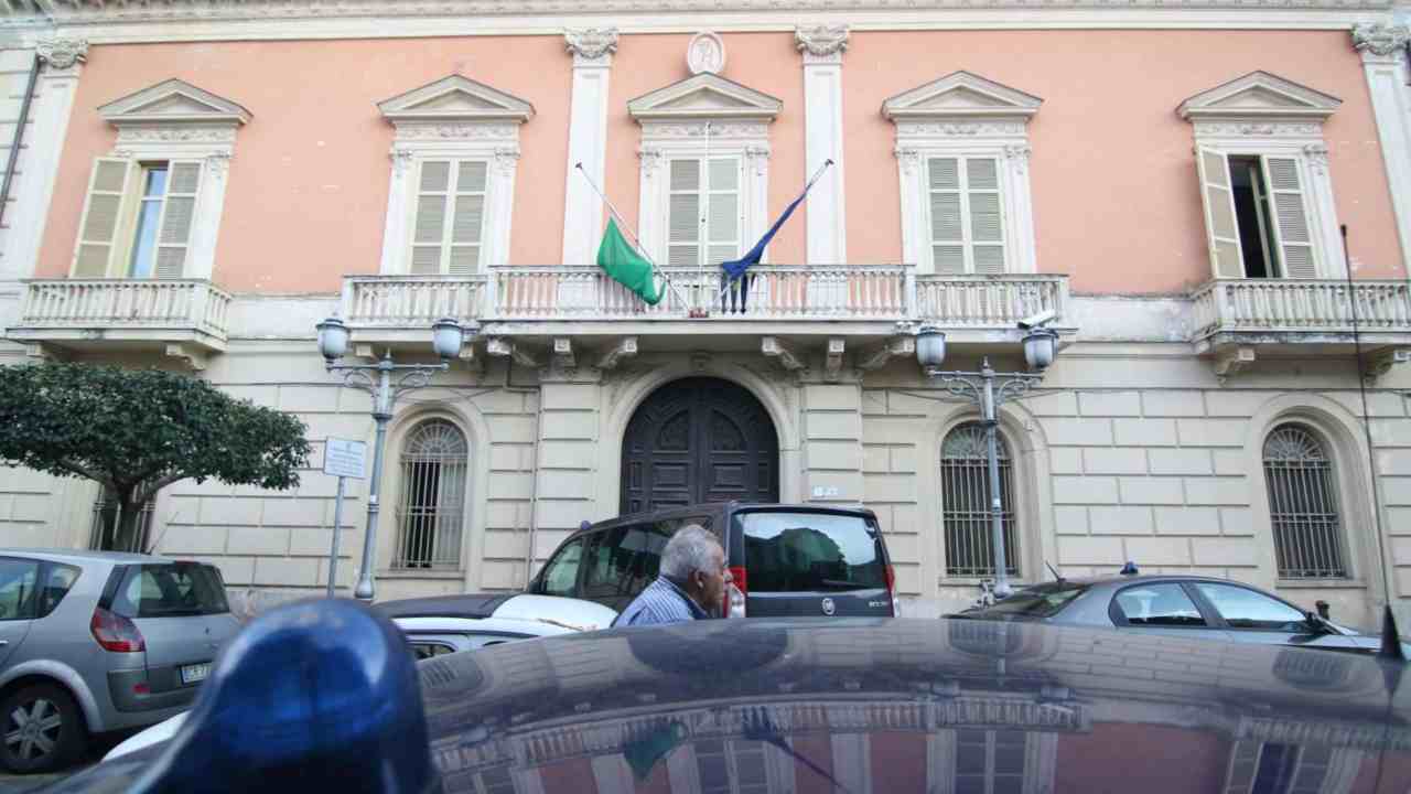 rivolta carcere benevento polizia