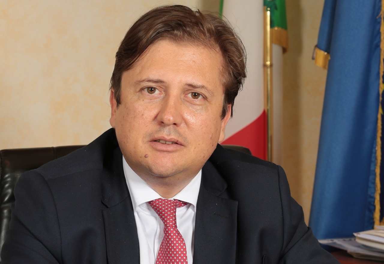 Pierpaolo Sileri attacca