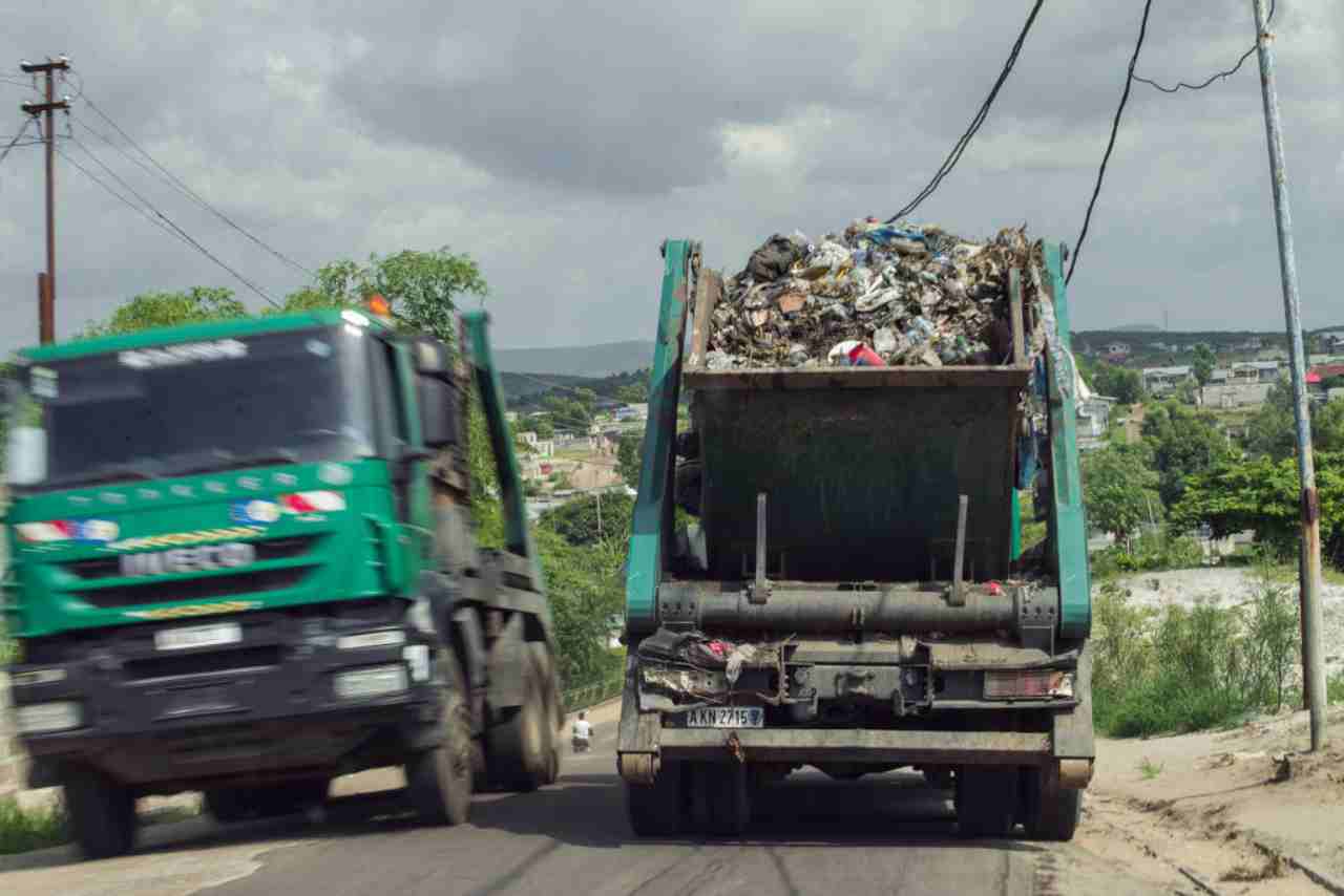 Camion rifiuti telecamere