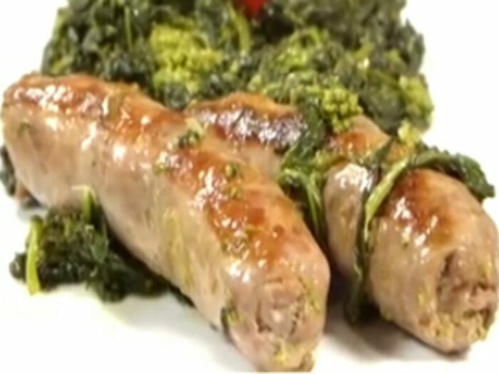 Ricetta Salsiccia E Friarielli: Un Secondo Piatto Di Stagione Irresistibile