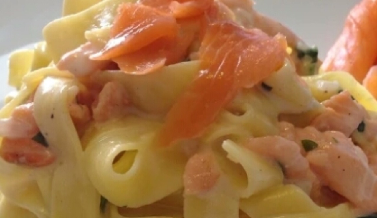 tagliatelle salmone