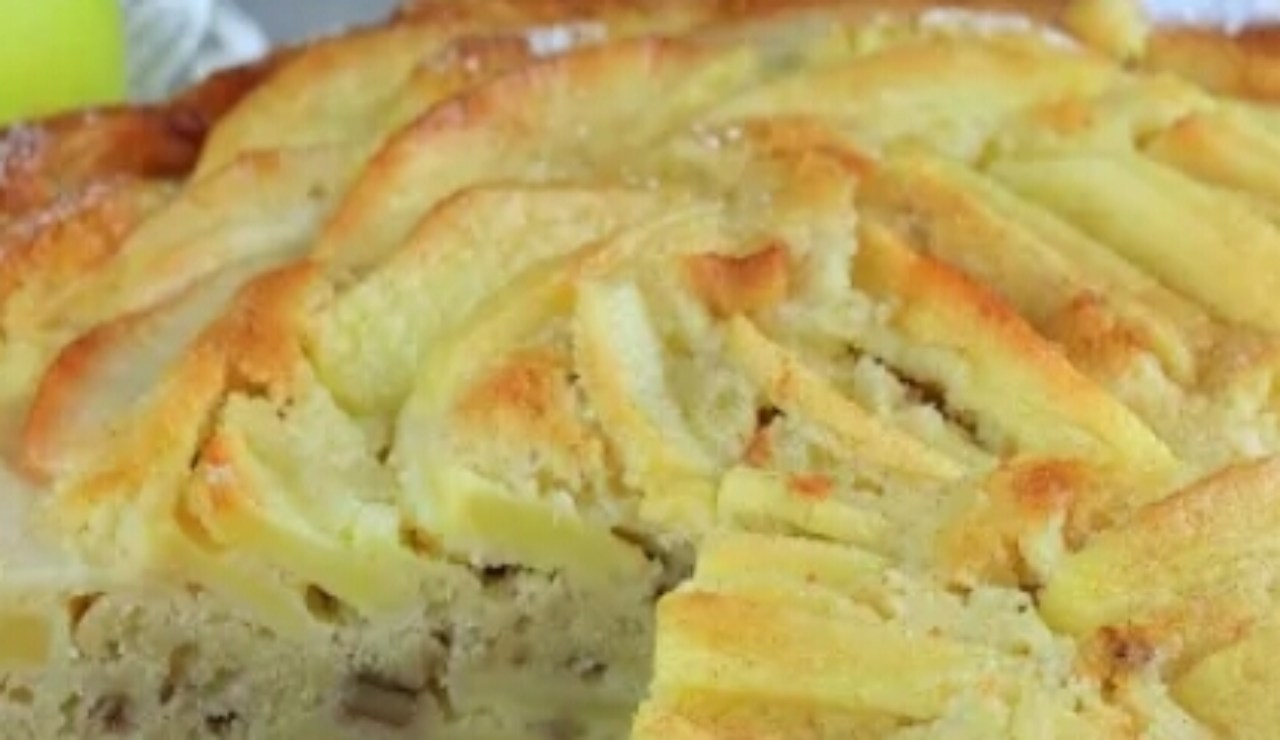 torta con mele noci