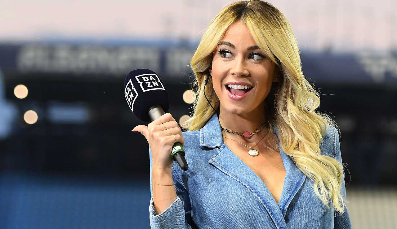 Diletta Leotta con aciugamano toglie fiato