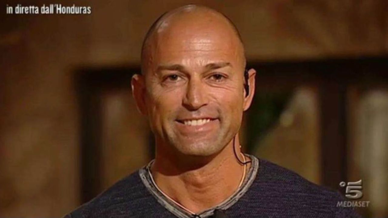 Gf Vip Stefano Bettarini Ha Bestemmiato Furia Sul Web Squalificatelo 