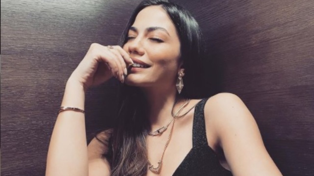 Demet Ozdemir, dopo Can Yaman lo fa anche lei: è una ripicca?