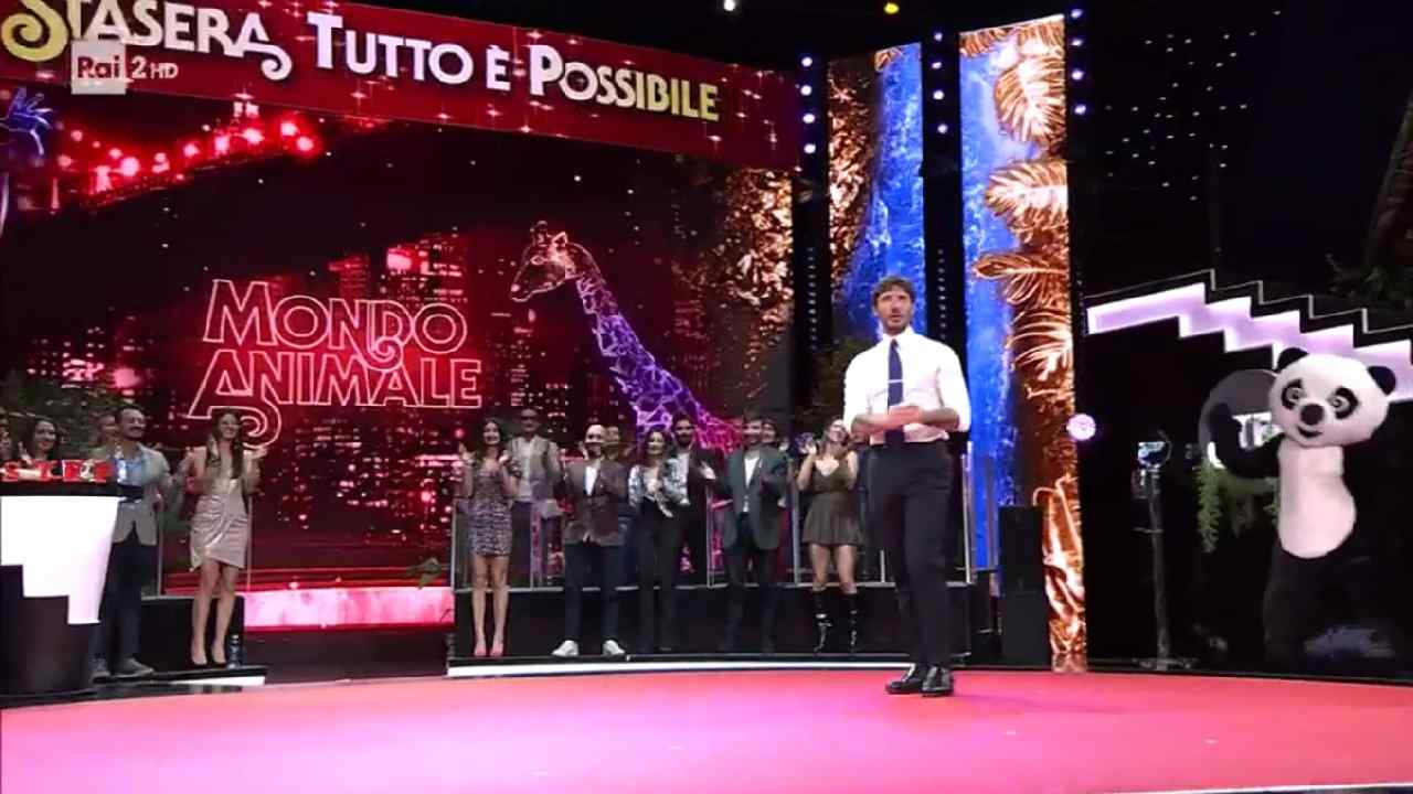 Stasera tutto è possibile De Martino