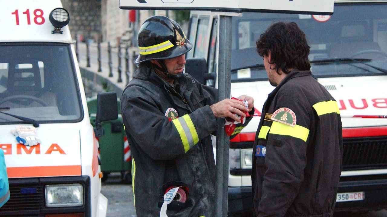 Ambulanze e vigili del fuoco