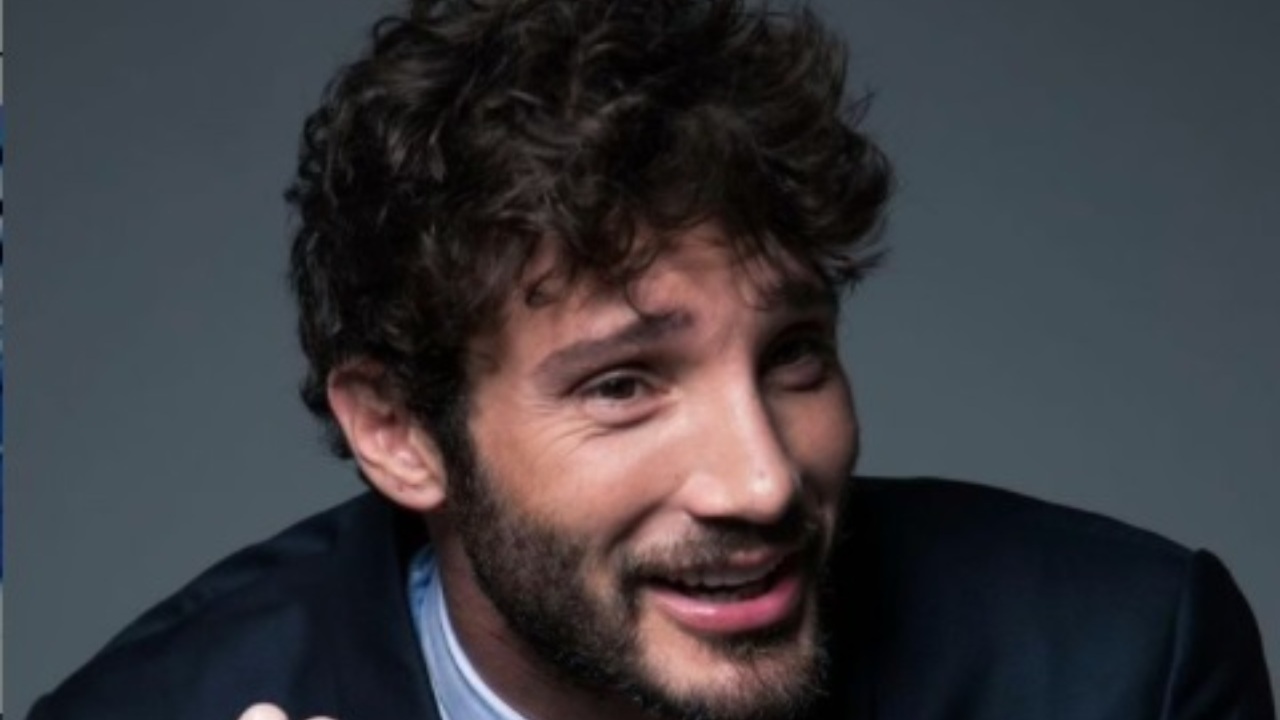 Stefano De Martino sorriso