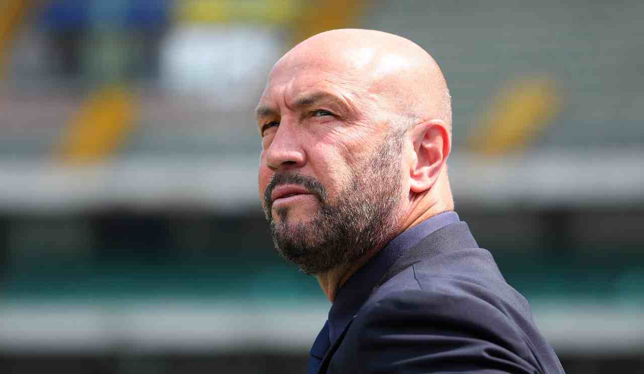 Walter Zenga serioso