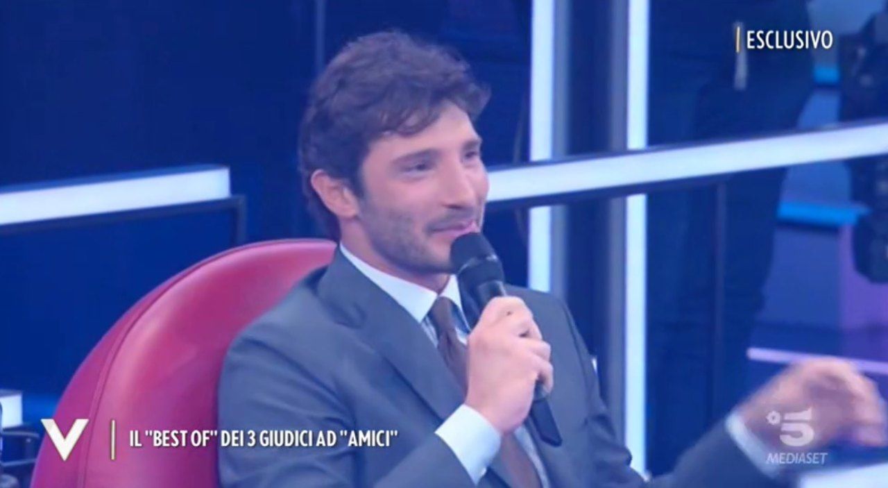 Stefano De Martino giudice ad Amici