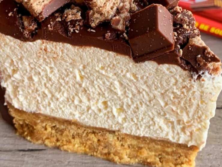 cheesecake kitkat senza cottura