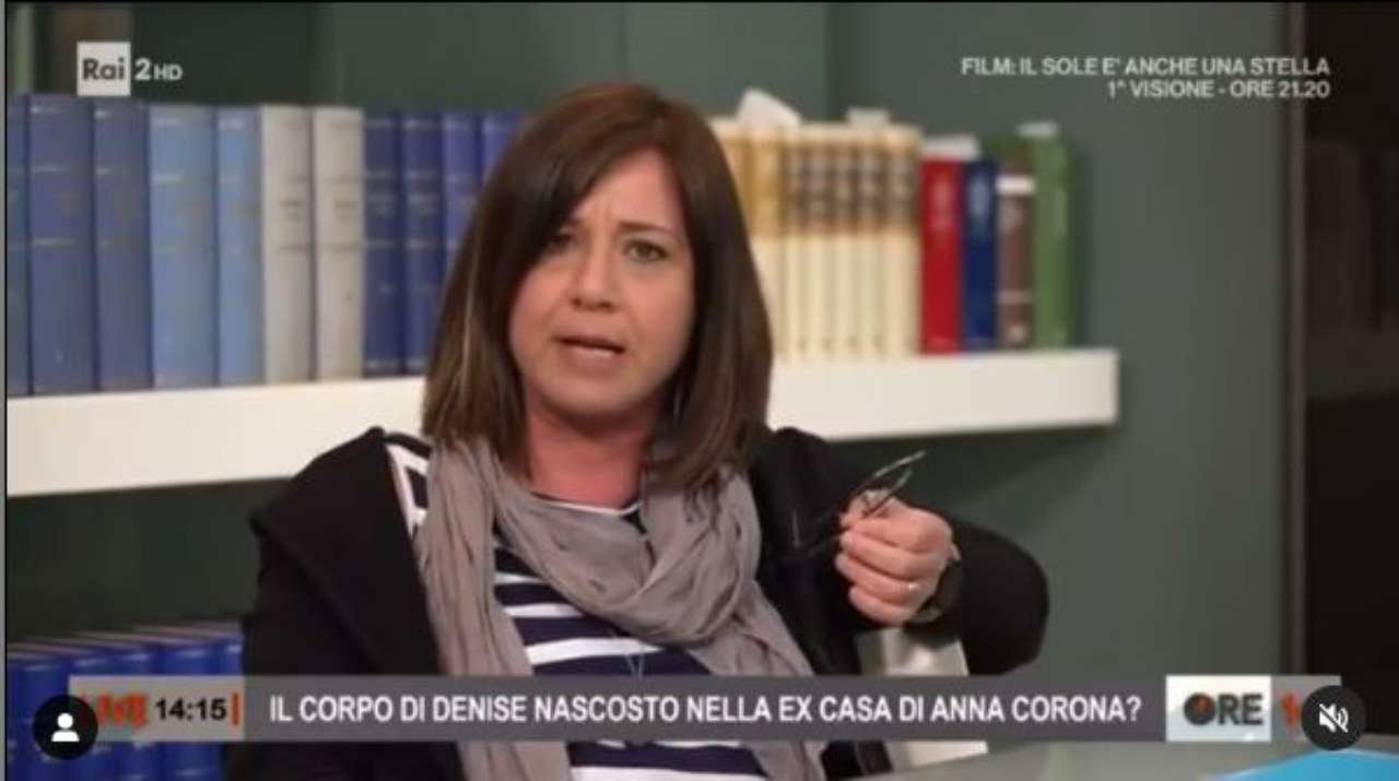 Ore 14 Piera Maggio abbandona lo studio