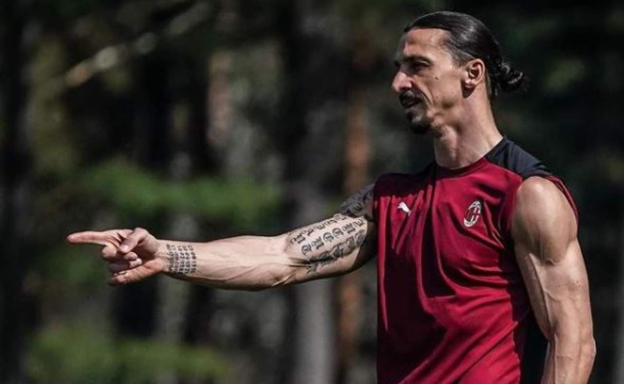 Zlatan Ibrahimovic riceve un altro tapiro