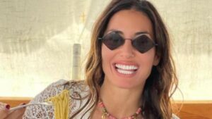 Elisabetta Gregoraci Festeggia Il Bikini Ma C Anche Lei