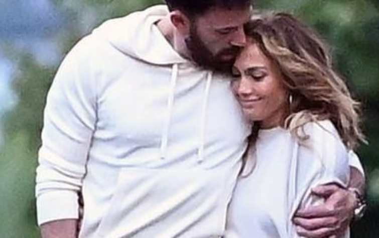 Jennifer Lopez e Ben Affleck paparazzati