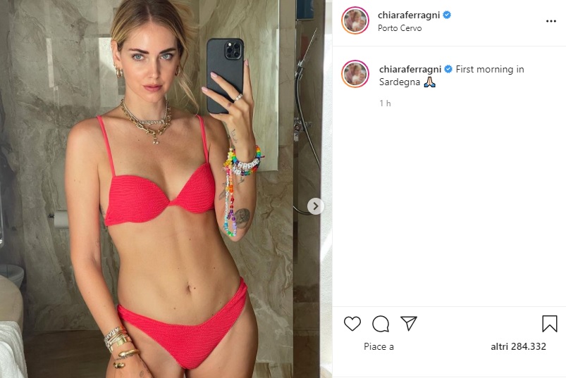 Chiara Ferragni A Porto Cervo Col Costume Rosso Infuoca Gli Animi