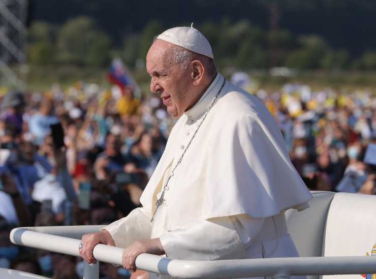 papa francesco natale 24122021