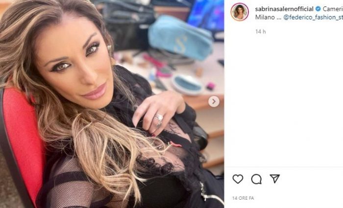 Sabrina Salerno Trasparenze E Sensualità Da Urlo Davanzale In Vista 8993