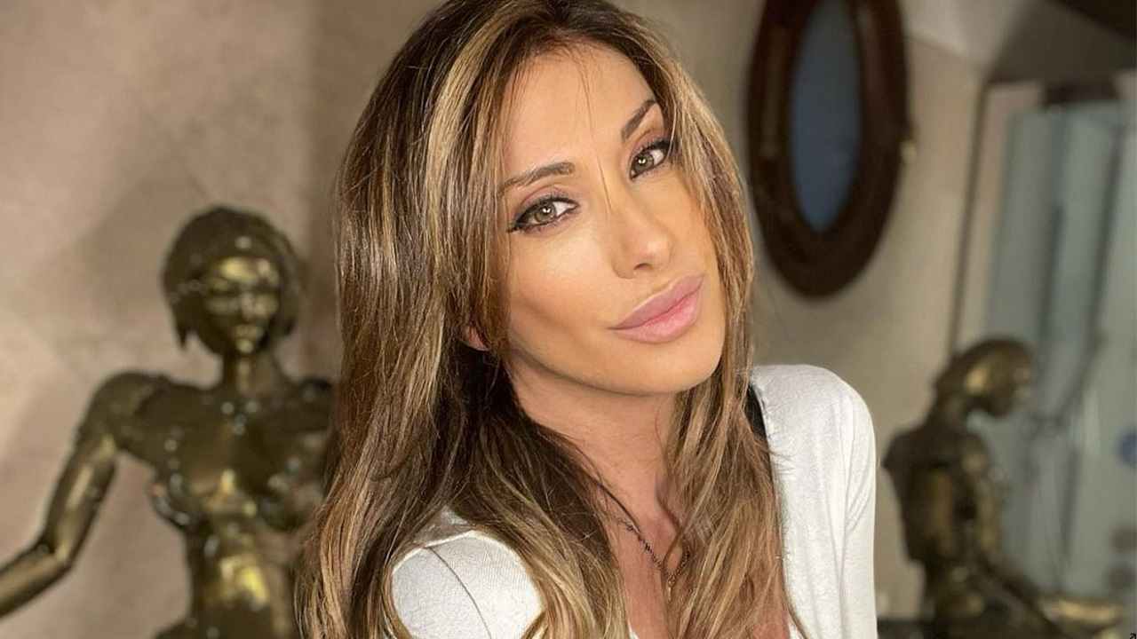 Sabrina Salerno in posa