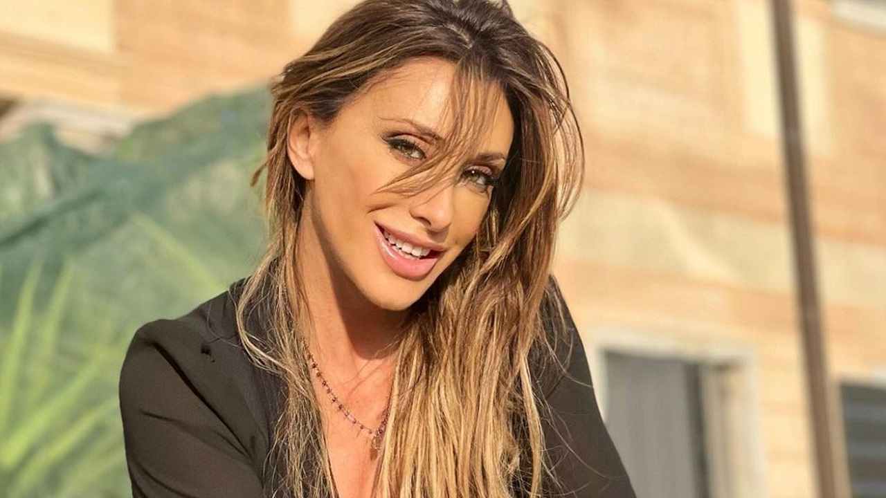 Sabrina Salerno in posa