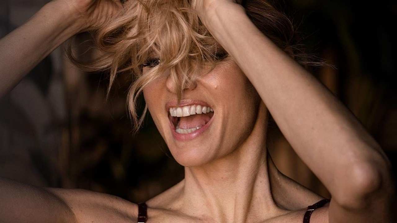 Justine Mattera sorridente