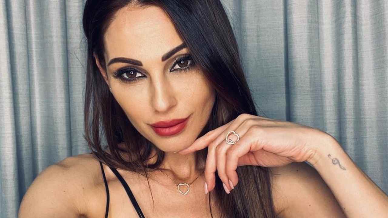 Anna Tatangelo primo piano