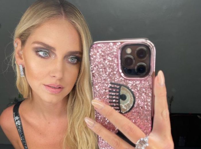 Chiara Ferragni Senza Reggiseno Il Top Lascia Intravedere Qualcosa Di Troppo